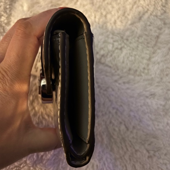 BNWT - Michael Kors Metallic Crocodile Embossed Tri-Fold Envelope Wallet - Picture 10 of 12